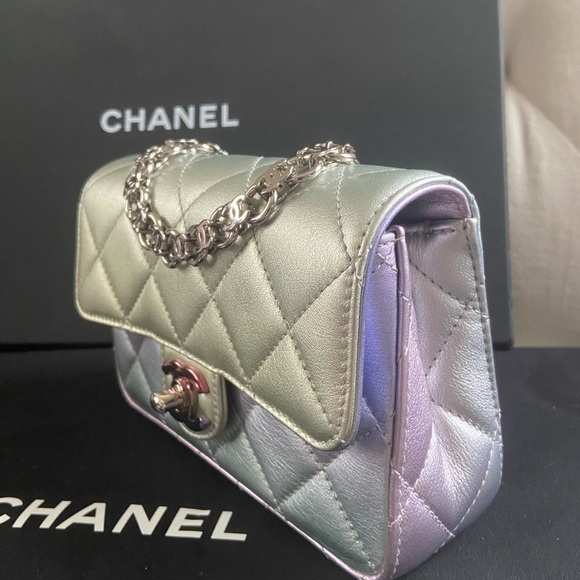🔥🔥Chanel Iridescent Metallic Clutch - Picture 9 of 15